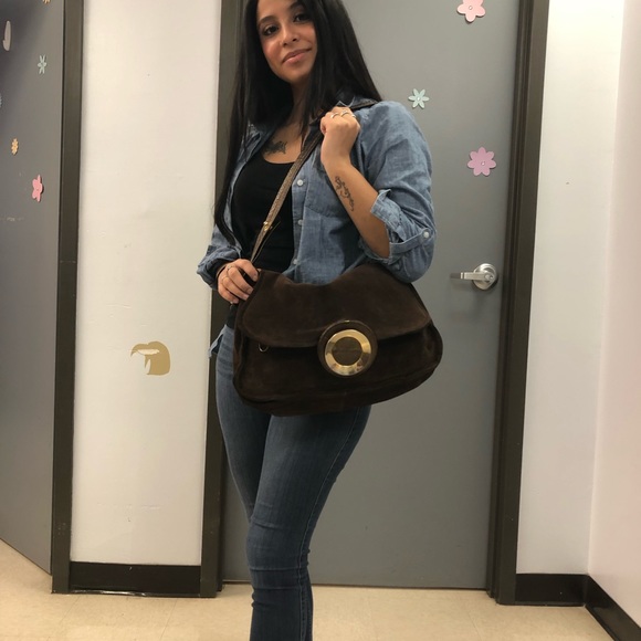 Gorgeous Vintage Suede Leather Messenger Style Bag in Brown - Picture 5 of 13